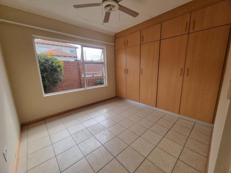 3 Bedroom Property for Sale in New Redruth Gauteng