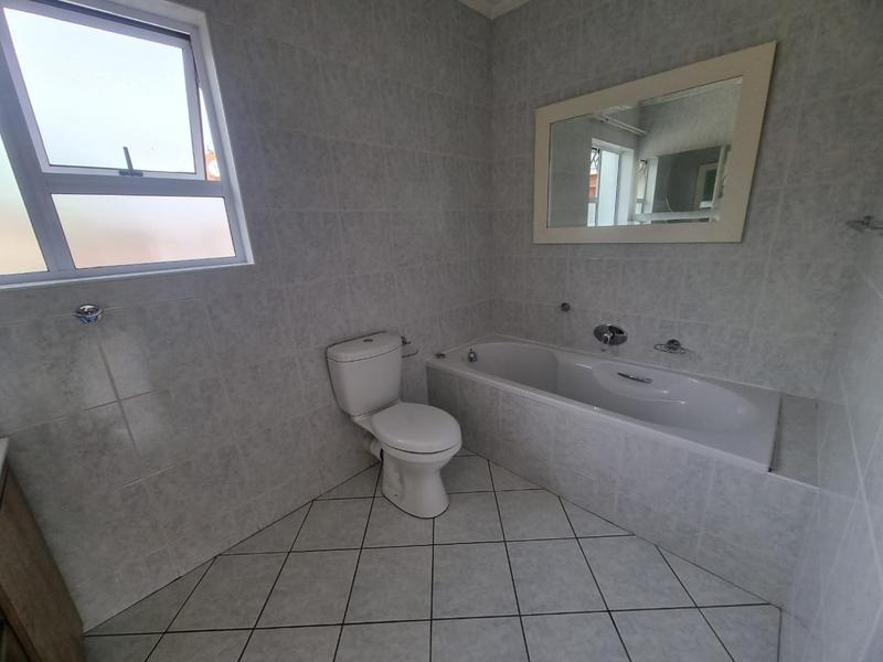 3 Bedroom Property for Sale in New Redruth Gauteng