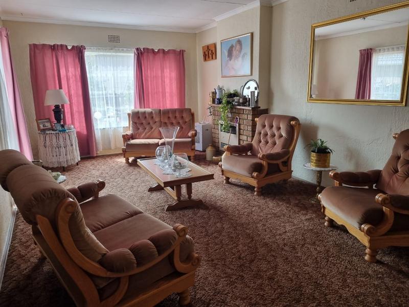 3 Bedroom Property for Sale in Verwoerdpark Gauteng