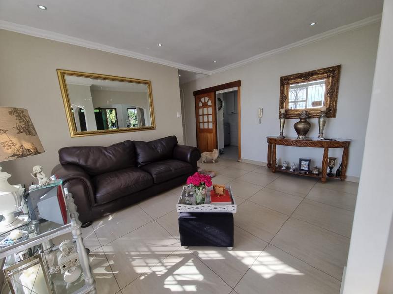 3 Bedroom Property for Sale in Glenvista Gauteng