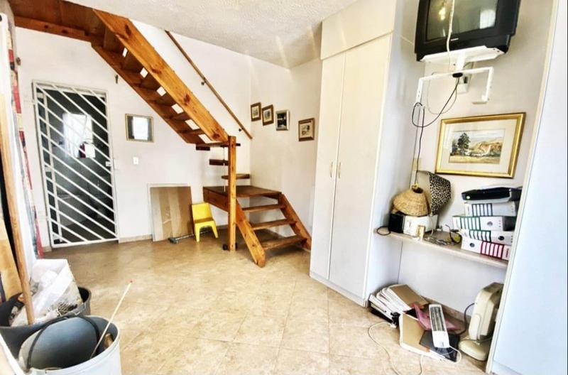 5 Bedroom Property for Sale in Glenvista Gauteng