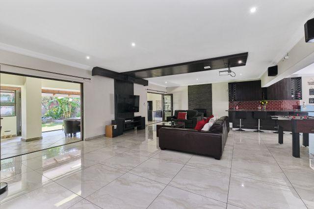 To Let 4 Bedroom Property for Rent in Sunninghill Gauteng