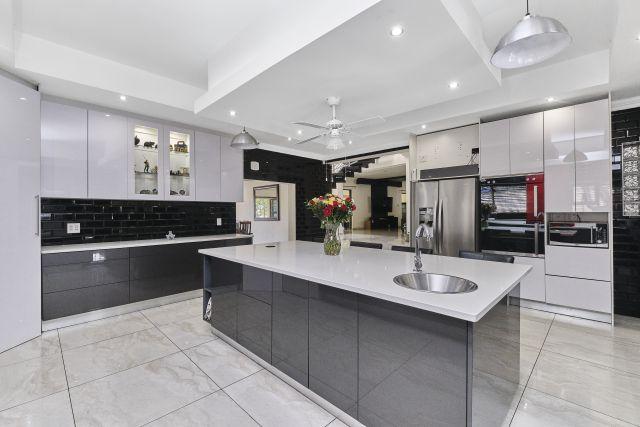 To Let 4 Bedroom Property for Rent in Sunninghill Gauteng