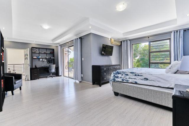To Let 4 Bedroom Property for Rent in Sunninghill Gauteng