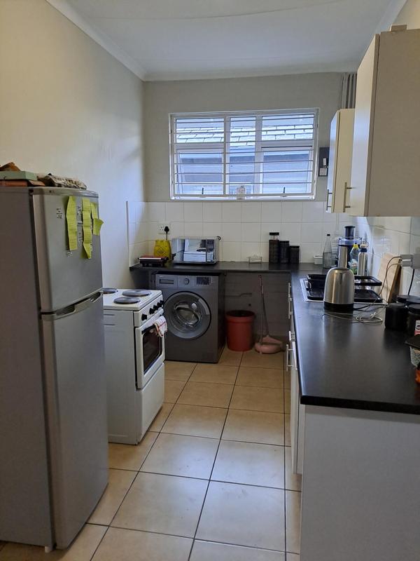 To Let 1 Bedroom Property for Rent in Emmarentia Gauteng