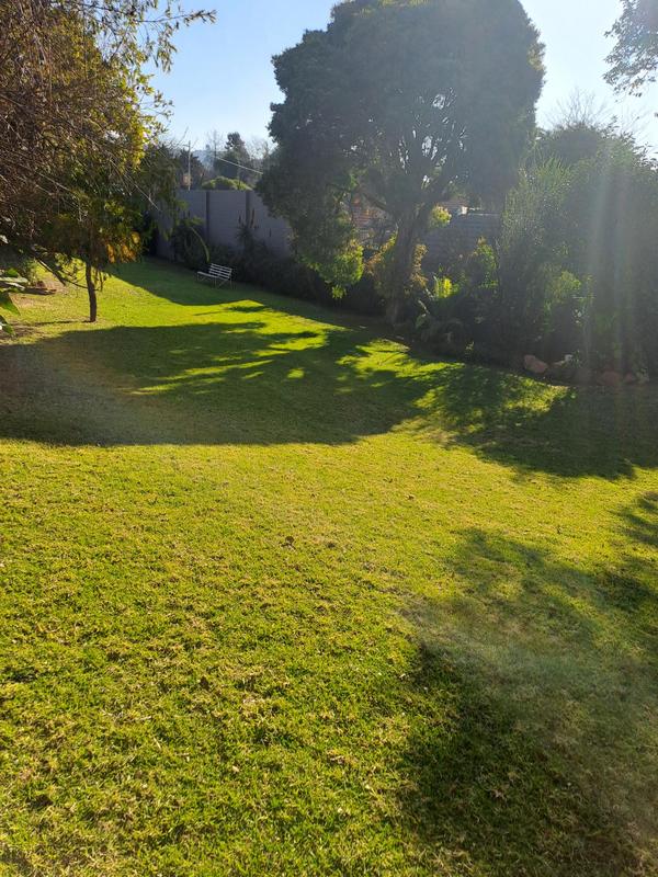 1 Bedroom Property for Sale in Emmarentia Gauteng