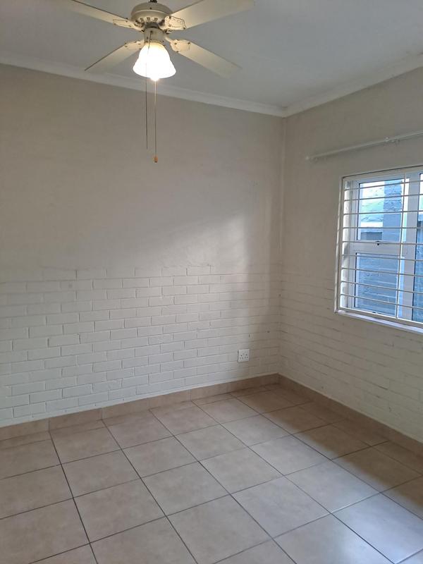 1 Bedroom Property for Sale in Emmarentia Gauteng