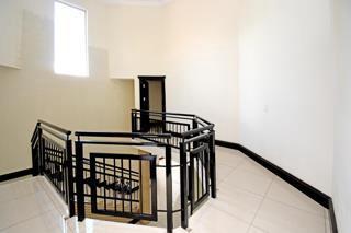 To Let 5 Bedroom Property for Rent in Eldoglen Gauteng