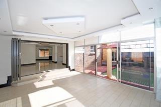 To Let 5 Bedroom Property for Rent in Eldoglen Gauteng