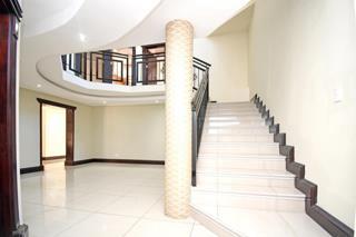 To Let 5 Bedroom Property for Rent in Eldoglen Gauteng