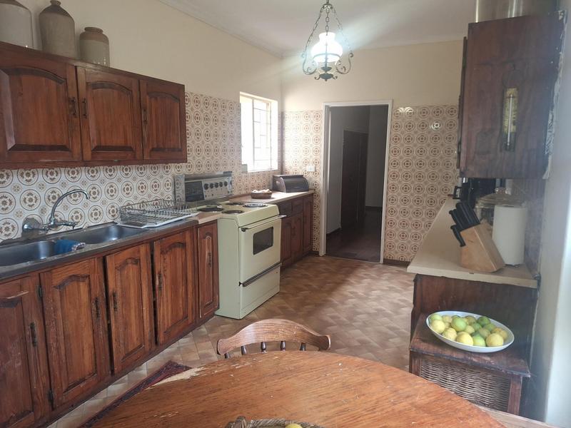 5 Bedroom Property for Sale in Meyerspark Gauteng