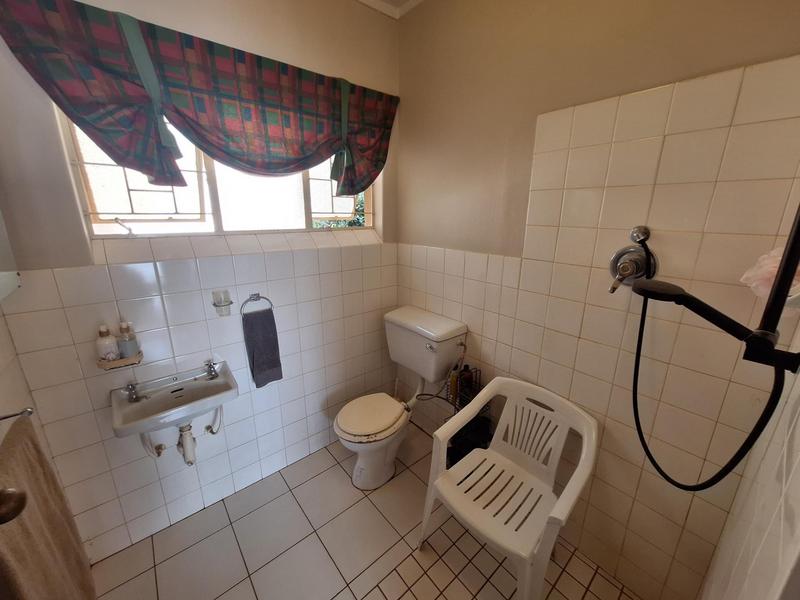 5 Bedroom Property for Sale in Meyerspark Gauteng