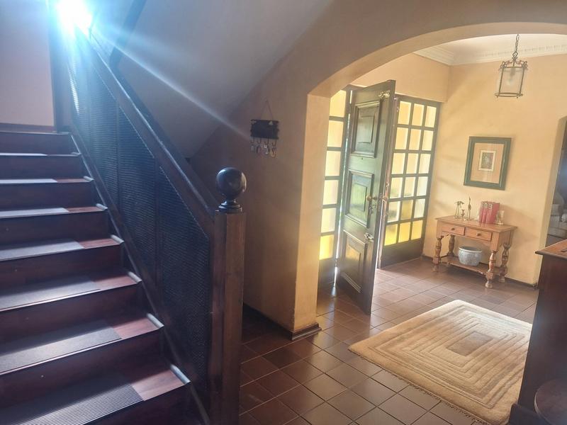 5 Bedroom Property for Sale in Meyerspark Gauteng