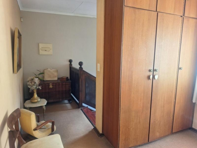 5 Bedroom Property for Sale in Meyerspark Gauteng