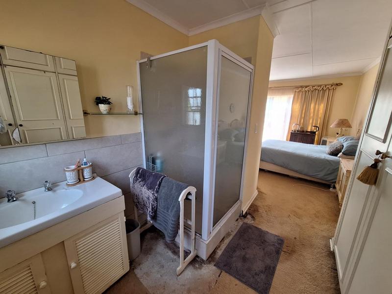 5 Bedroom Property for Sale in Meyerspark Gauteng