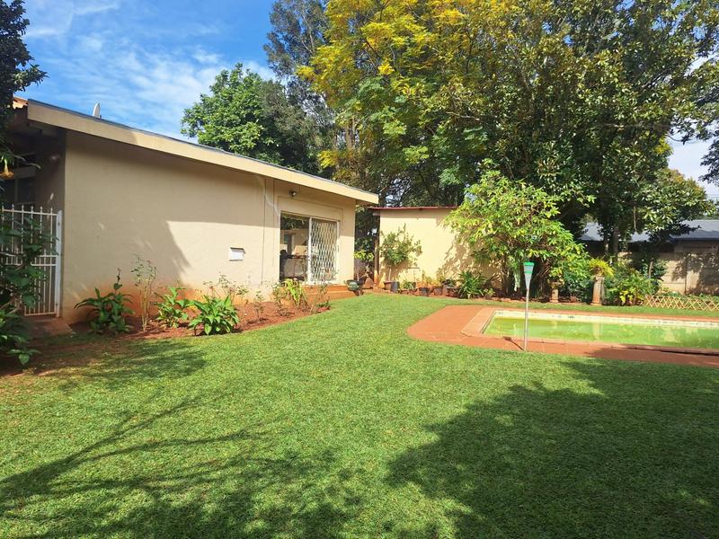 5 Bedroom Property for Sale in Meyerspark Gauteng