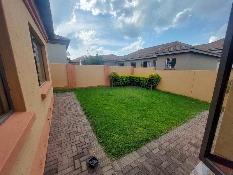3 Bedroom Property for Sale in Thatchfield Gauteng