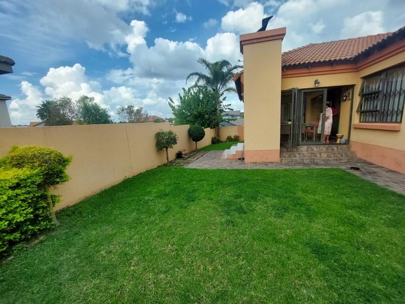 3 Bedroom Property for Sale in Thatchfield Gauteng