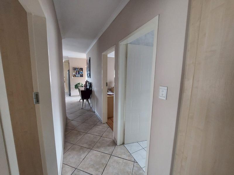 3 Bedroom Property for Sale in Thatchfield Gauteng