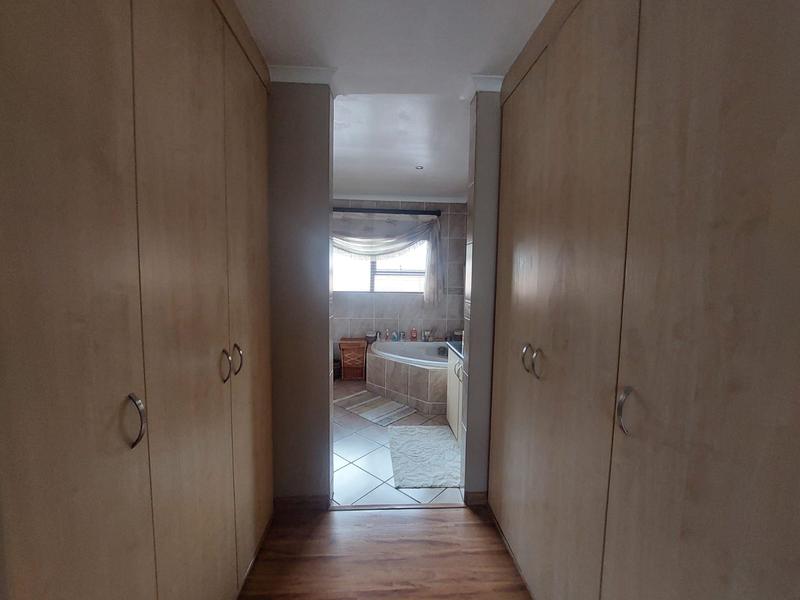 3 Bedroom Property for Sale in Thatchfield Gauteng