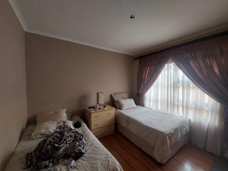 3 Bedroom Property for Sale in Thatchfield Gauteng