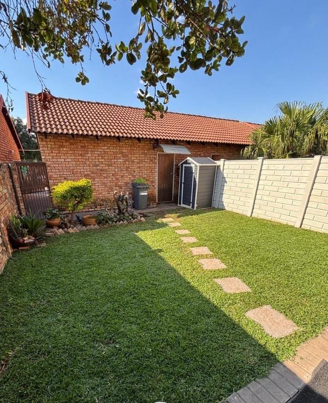2 Bedroom Property for Sale in Annlin Gauteng