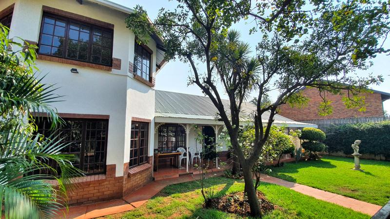5 Bedroom Property for Sale in Sinoville Gauteng