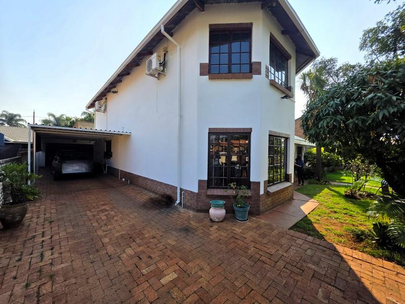 5 Bedroom Property for Sale in Sinoville Gauteng