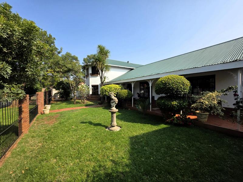 5 Bedroom Property for Sale in Sinoville Gauteng