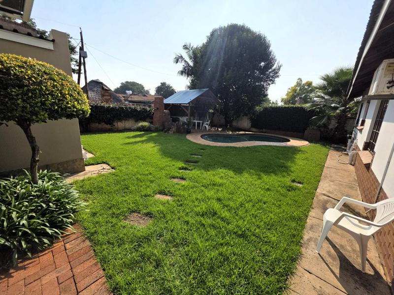 5 Bedroom Property for Sale in Sinoville Gauteng
