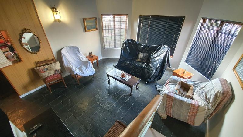5 Bedroom Property for Sale in Sinoville Gauteng