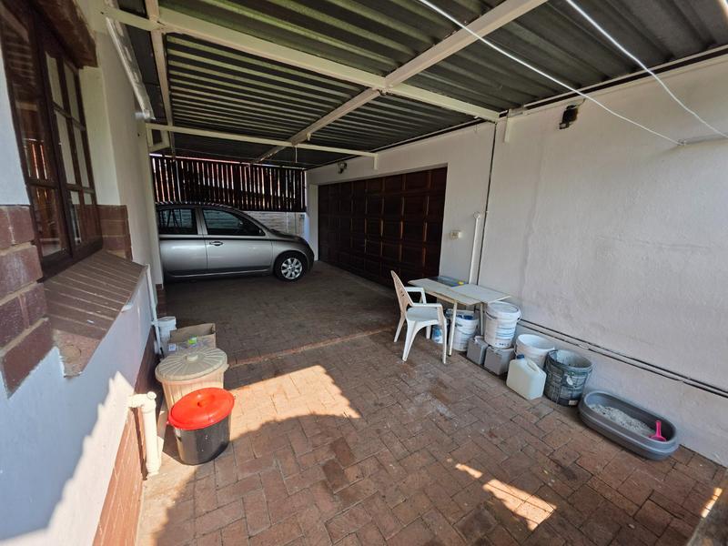 5 Bedroom Property for Sale in Sinoville Gauteng