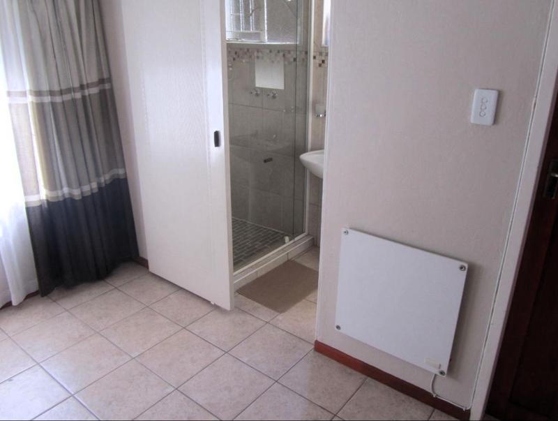 5 Bedroom Property for Sale in Sunward Park Gauteng