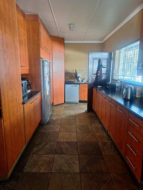 3 Bedroom Property for Sale in Albemarle Gauteng