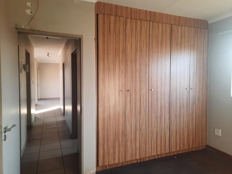 To Let 3 Bedroom Property for Rent in Three Rivers Gauteng