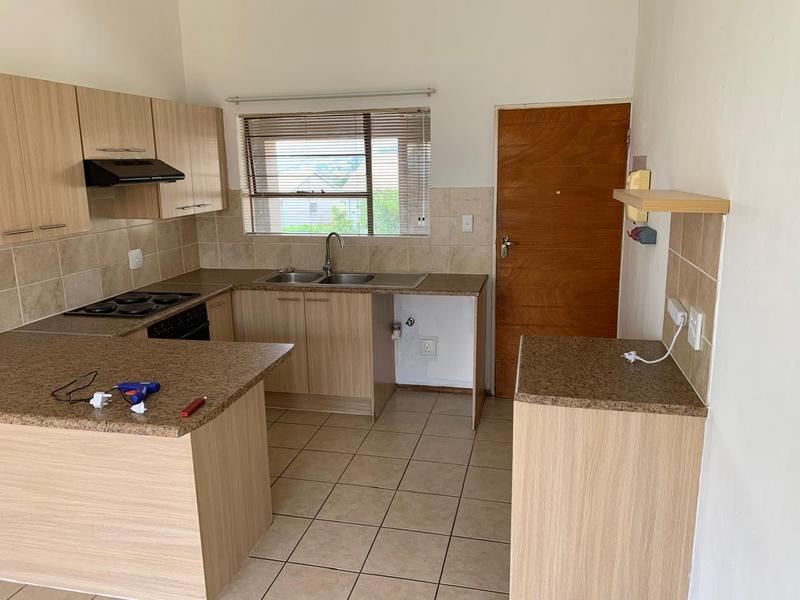 1 Bedroom Property for Sale in Sugar Bush Estate Gauteng