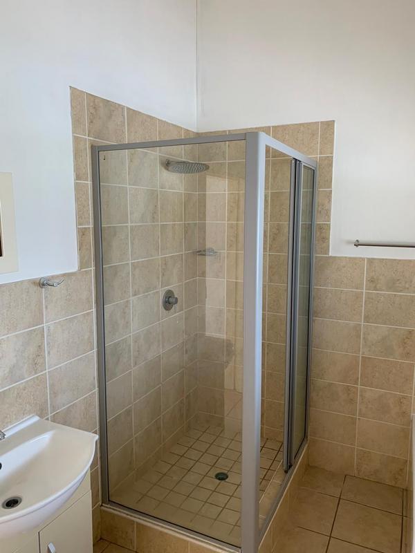 1 Bedroom Property for Sale in Sugar Bush Estate Gauteng