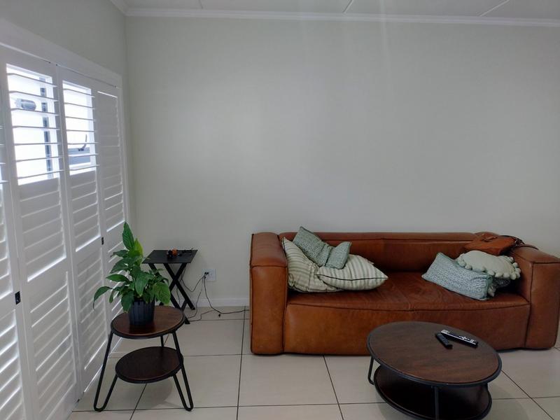 To Let 3 Bedroom Property for Rent in Greenstone Ridge Gauteng