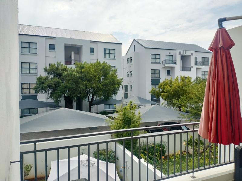 To Let 3 Bedroom Property for Rent in Greenstone Ridge Gauteng