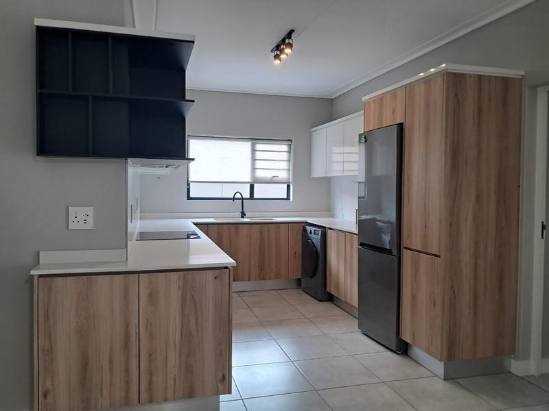 To Let 3 Bedroom Property for Rent in Waterfall Gauteng