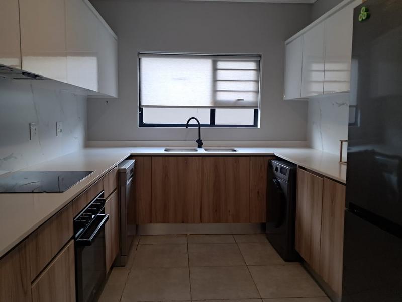 To Let 3 Bedroom Property for Rent in Waterfall Gauteng