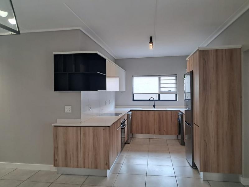 To Let 3 Bedroom Property for Rent in Waterfall Gauteng