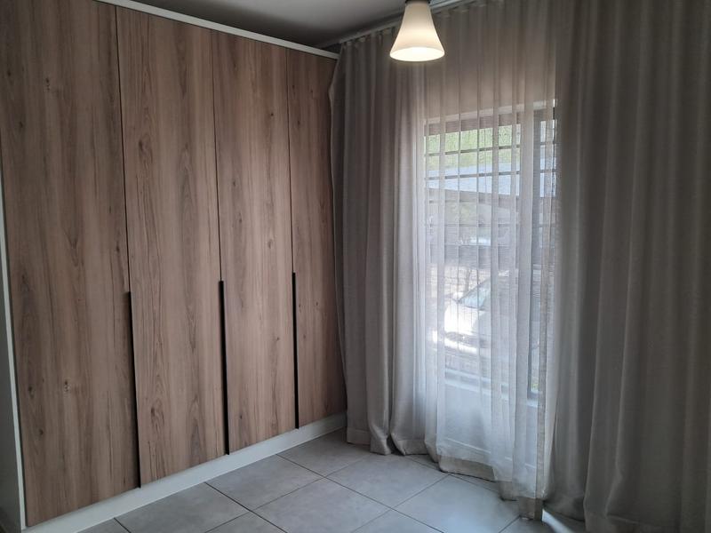 To Let 3 Bedroom Property for Rent in Waterfall Gauteng