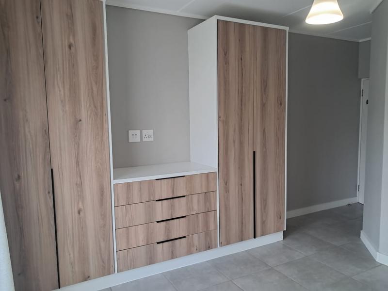 To Let 3 Bedroom Property for Rent in Waterfall Gauteng