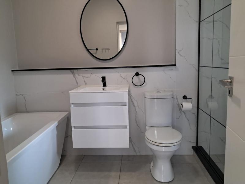 To Let 3 Bedroom Property for Rent in Waterfall Gauteng