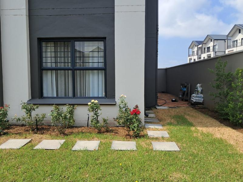 To Let 3 Bedroom Property for Rent in Waterfall Gauteng