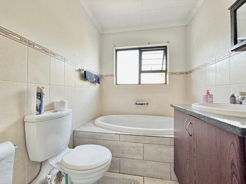 3 Bedroom Property for Sale in Fourways Gauteng