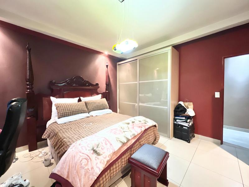 7 Bedroom Property for Sale in Buccleuch Gauteng