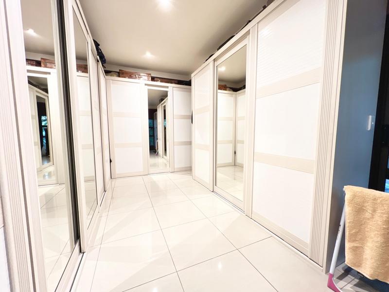 7 Bedroom Property for Sale in Buccleuch Gauteng