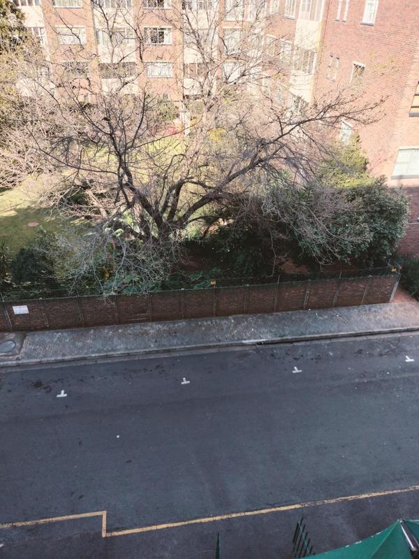 1 Bedroom Property for Sale in Killarney Gauteng
